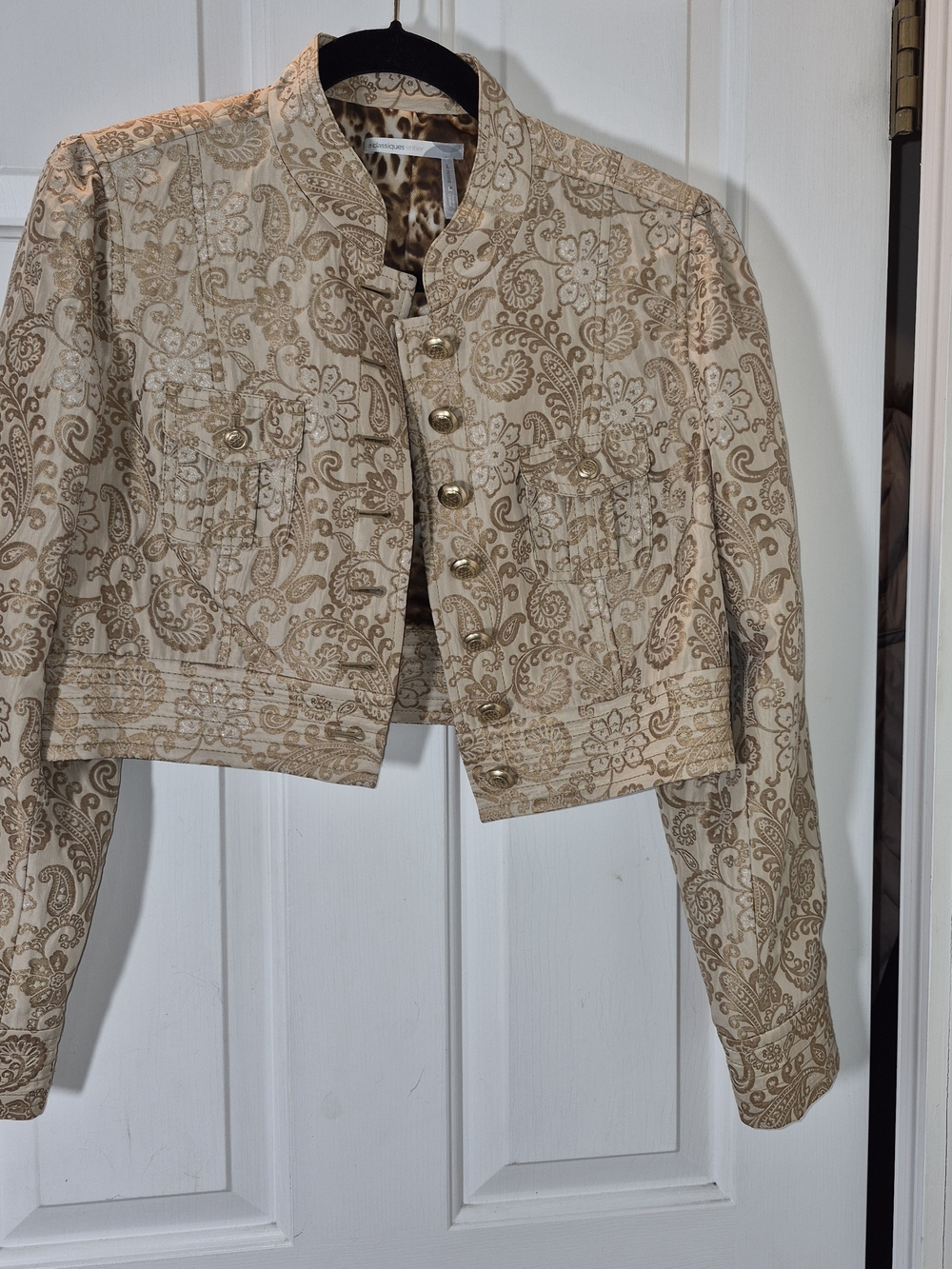 Classiques Entier Beige Paisley Cropped Military-Style Blazer